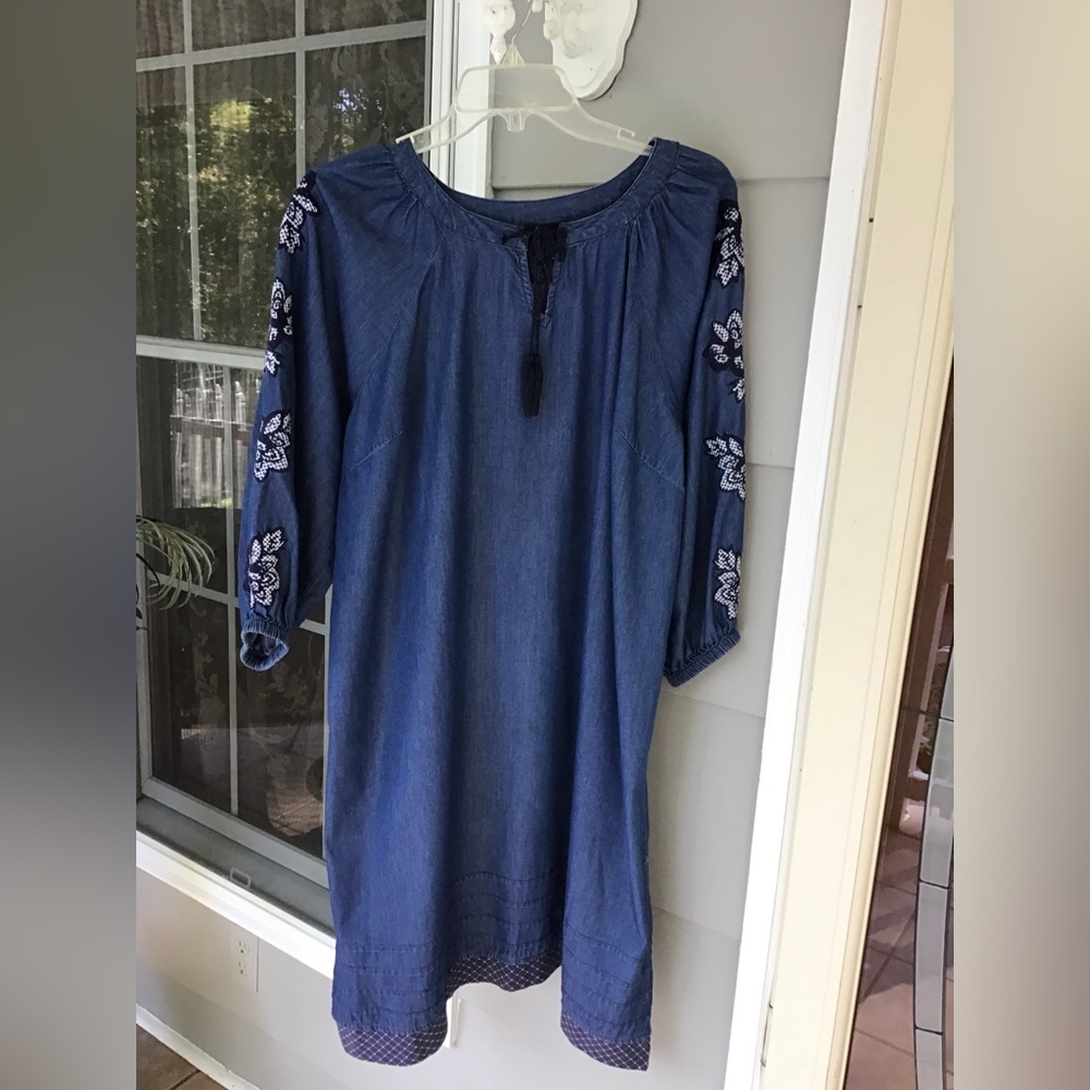 NEW DIRECTIONS Large Denim Jean Embroidered floral Sleeve Dress Long Modest hobo